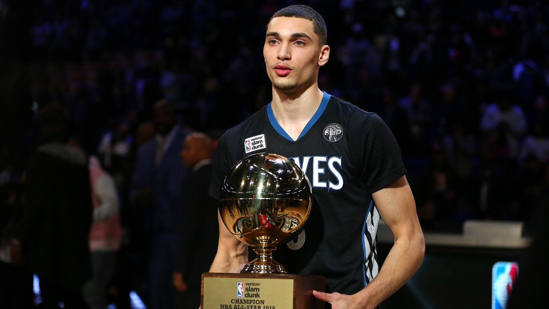 开云官方-巴尔：每次防守后的反击，他都能迅速找到全黑队的进攻突破点，巴尔巴训练