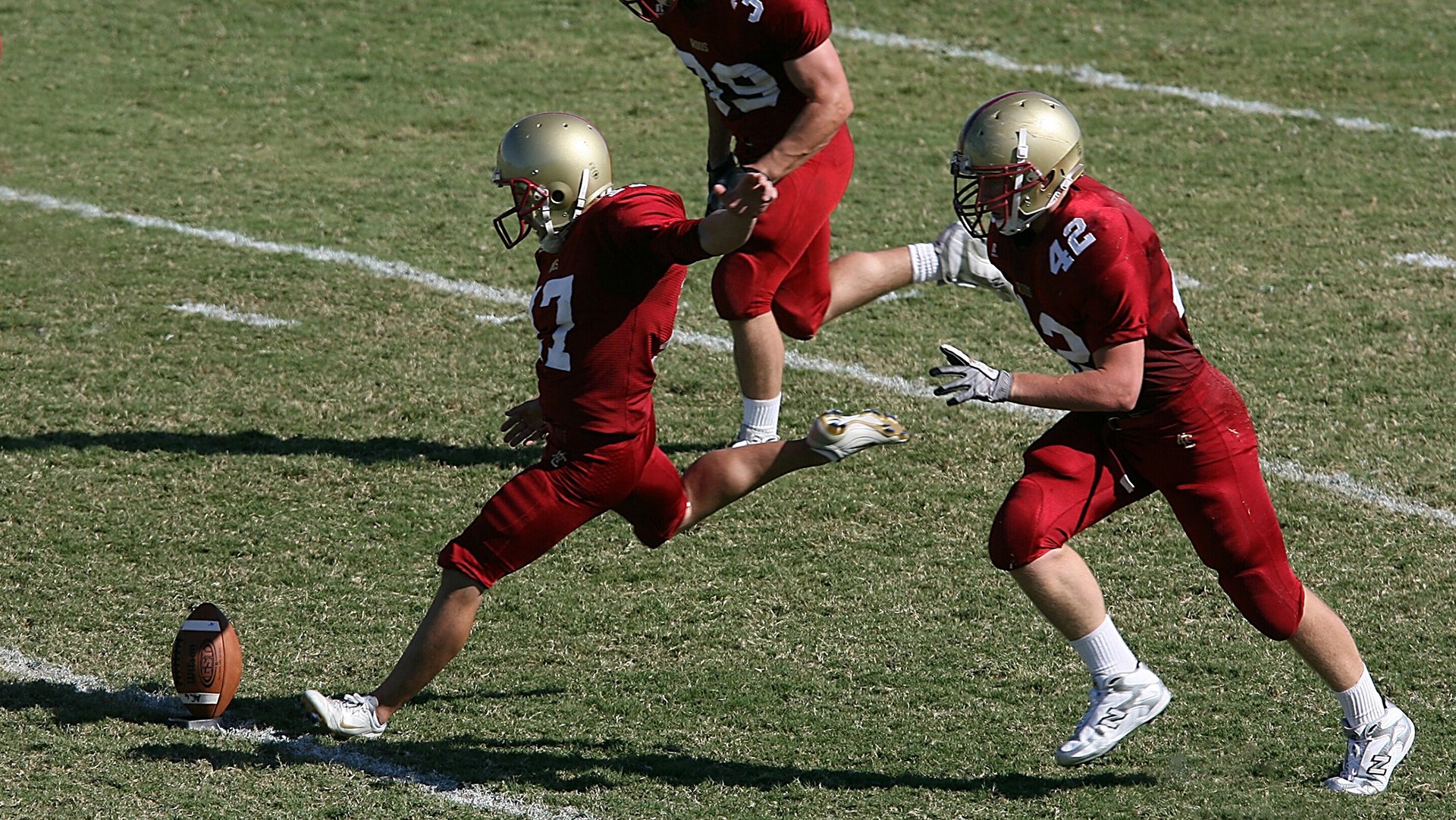 Kaiyun(中国)开云-贝尔哈德·福特：凭借无畏的防守精神，增强了全黑队的硬实力，贝尔福特妻子纳丁